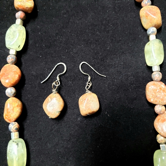 Jasper & Precious Gem Stone Necklace & Earrings - Picture 3 of 3